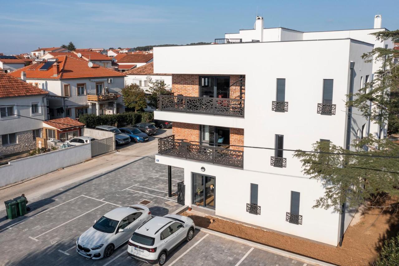 Marianne , Parking Free , 2 Bedroom & 2 Bathroom , Modern & Cozy * Zadar
