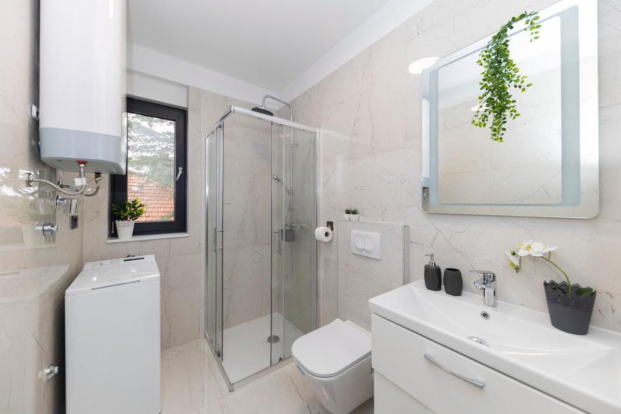 Appartement Marianne , Parking Free , 2 Bedroom & 2 Bathroom , Modern & Cozy