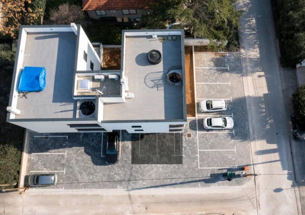 Marianne , Parking Free , 2 Bedroom & 2 Bathroom , Modern & Cozy Appartement *