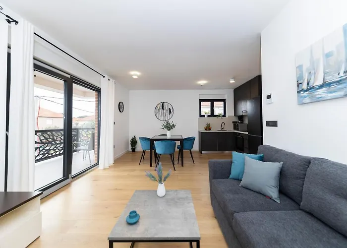 Apartment Marianne , Parking Free , 2 Bedroom & 2 Bathroom , Modern & Cozy